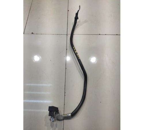 Клемма аккумулятора (минус)