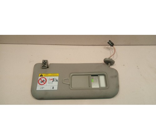 Козырек солнцезащитный пасажирский