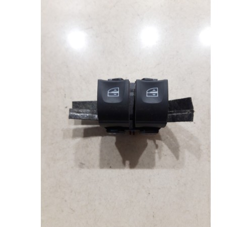 Кнопки стеклоподъемника передние левые