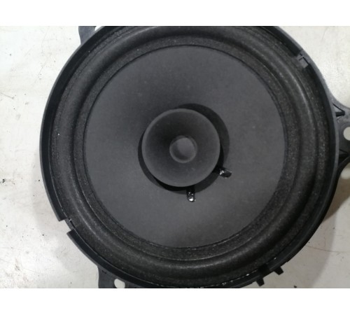 динамик двери задний