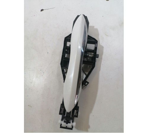 Ручка двери задняя правая наружная