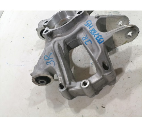 Кулак поворотный задний правый 