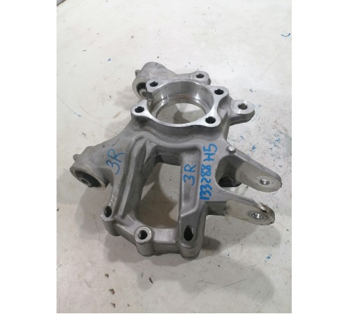 Кулак поворотный задний правый 