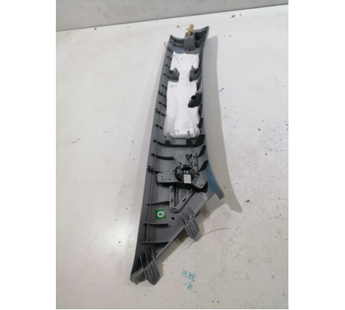 Обшивка стойки лобового стекла левая