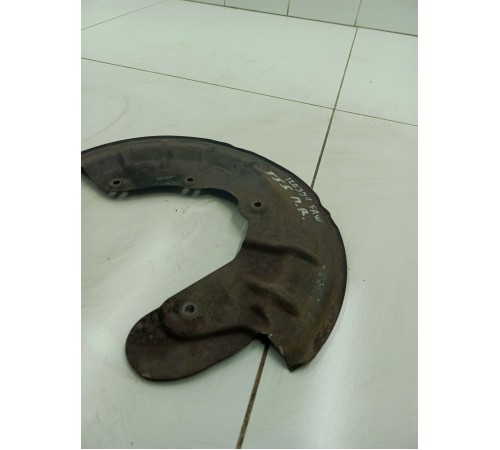 Кожух пыльник тормозного диска передний правый