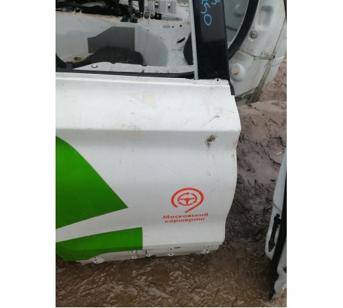 Дверь задняя правая