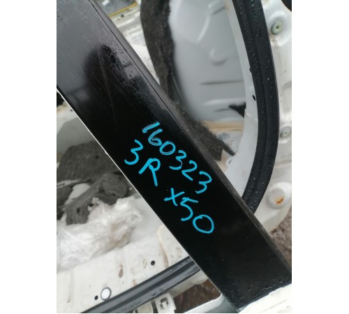 Дверь задняя правая