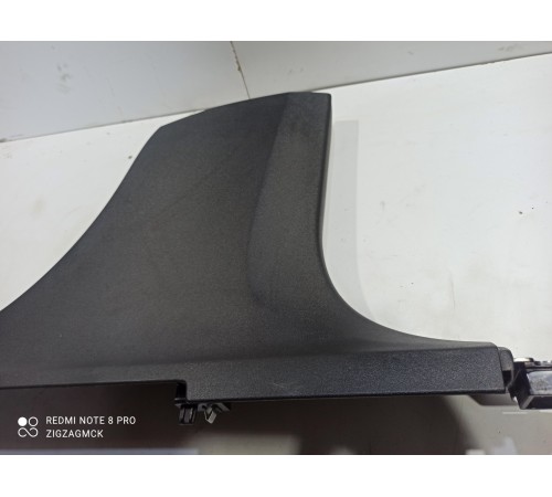 Обшивка центральной стойки(нижняя правая)