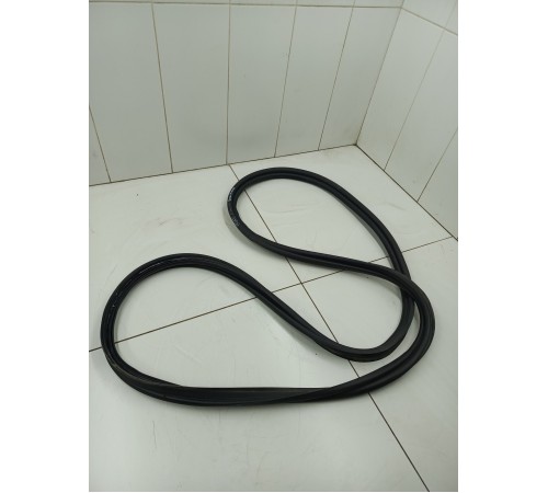 Уплотнитель багажника