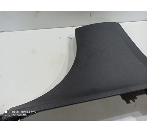 Обшивка центральной стойки(нижняя правая)