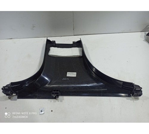 Обшивка центральной стойки(нижняя правая)