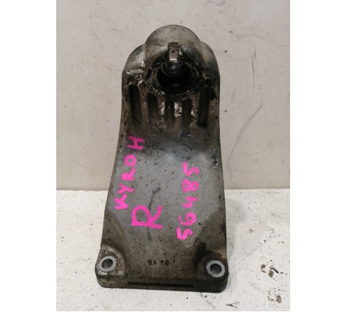 Опора двигателя правая