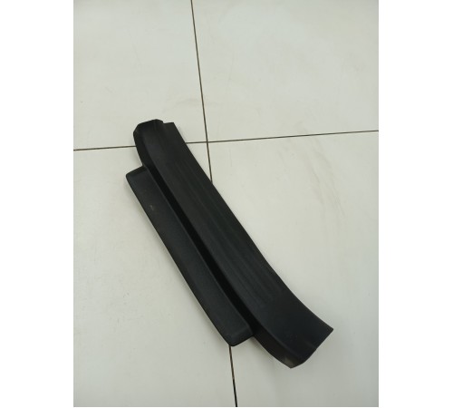 Накладка порога задняя левая