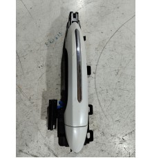 Ручка двери передняя правая внешняя