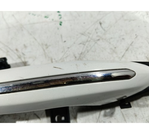 Ручка двери передняя правая внешняя