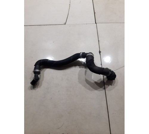 Патрубок системы охлаждения