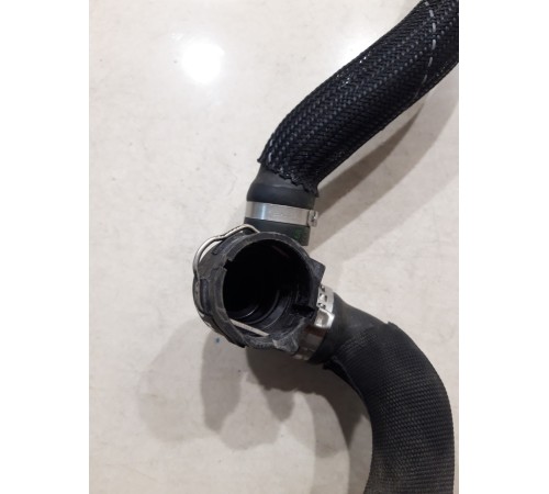 Патрубок системы охлаждения