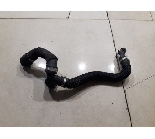 Патрубок системы охлаждения