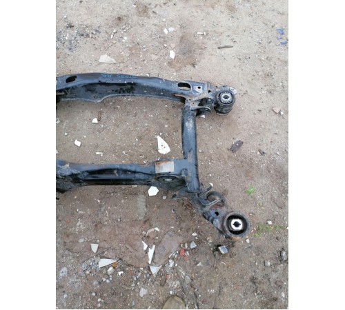 Балка подвески задняя