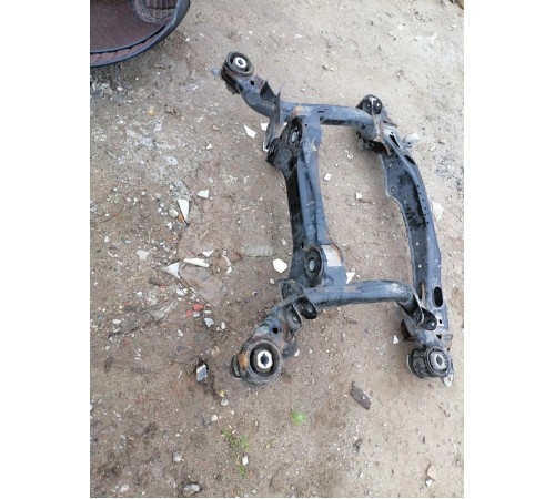 Балка подвески задняя