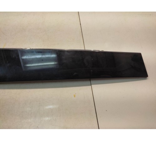 Накладка двери (передняя, левая)