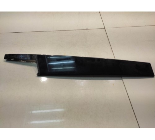 Накладка двери (передняя, левая)