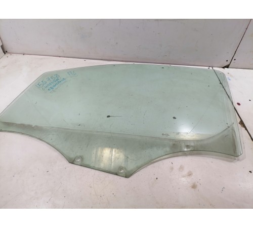 Стекло двери переднее левое