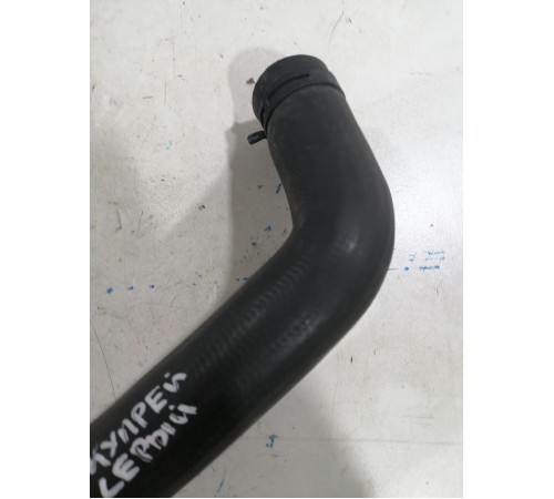 Патрубок радиатора