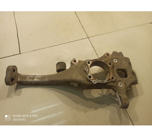 Кулак передний(передний левый)