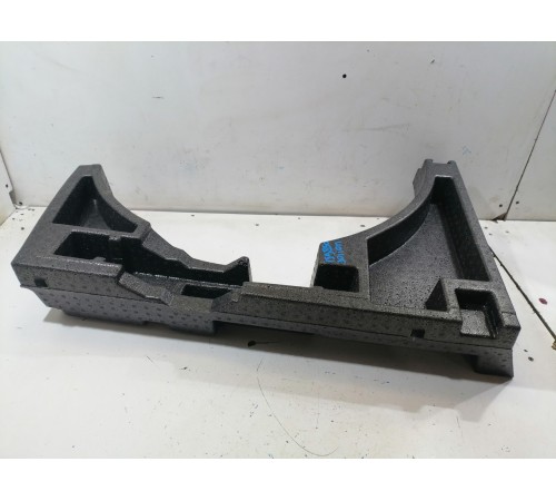 Ниша запасного колеса