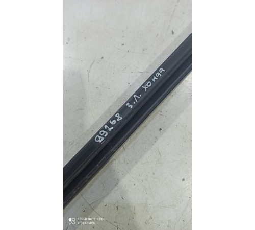 Уплотнитель стекла (задний левый внутренний)