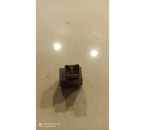 Кнопка обогрева сиденья