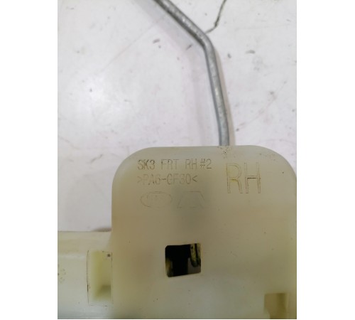 Ручка двери передняя правая с бесключевым доступом