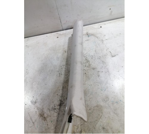 обшивка стойки правая 