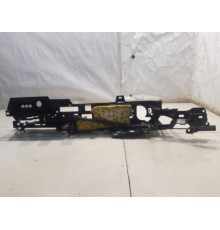 Кронштейн полки багажника левый