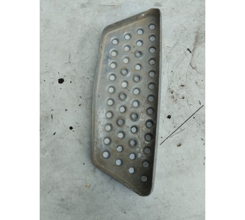 Накладка ступеньки подножки левая верхняя