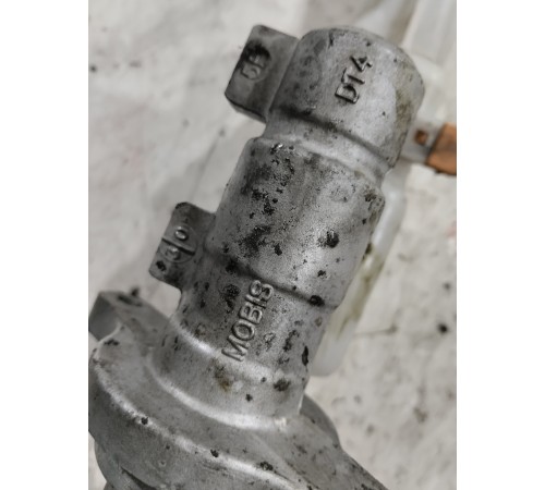 Главный тормозной цилиндр с бачком