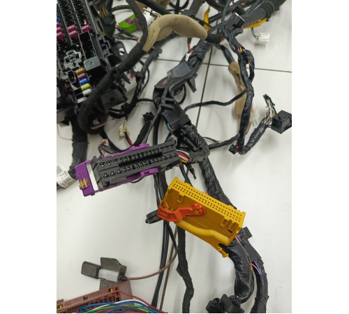 Электропроводка подторпедная с монтажным блоком