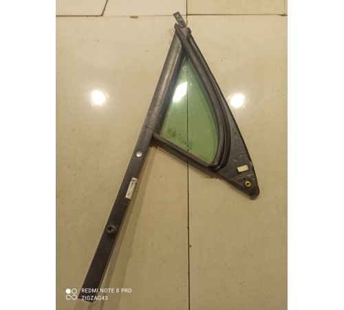 Форточка двери(передняя левая)