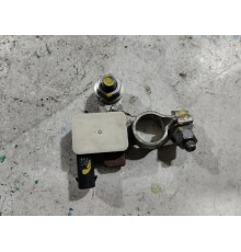 Клемма аккумулятора с датчиком заряда