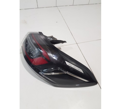 Фонарь задний правый