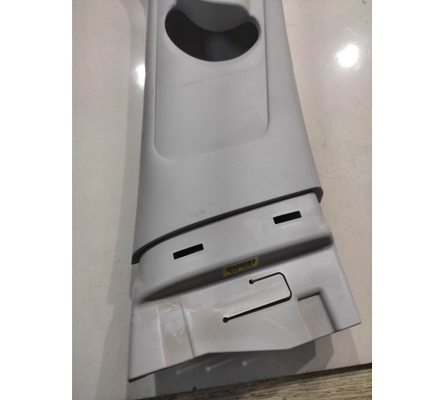 Обшивка центральной стойки(правая верхняя)