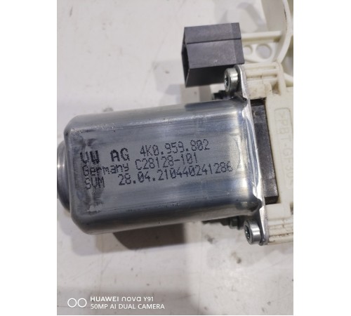 Моторчик стеклоподъемника (передний правый)