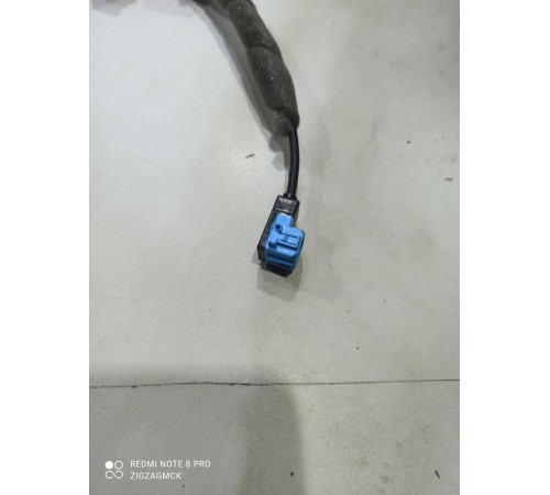 Электропроводка двери (передняя левая)