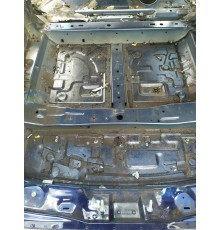 Ниша багажника(запасного колеса)