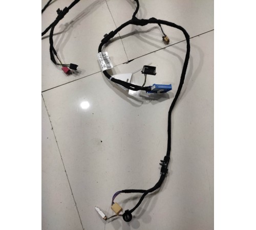 Электропроводка обшивки двери (передняя, правая)