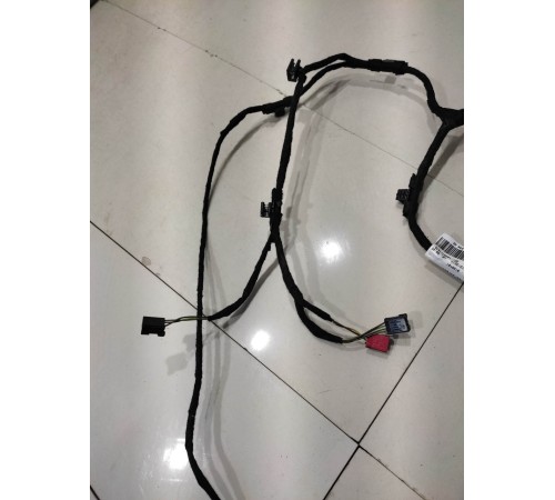 Электропроводка обшивки двери (передняя, правая)