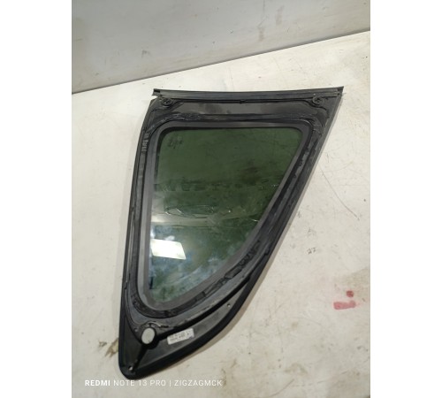 Глухое стекло(заднее правое)