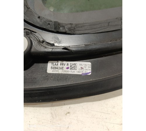 Глухое стекло(заднее правое)