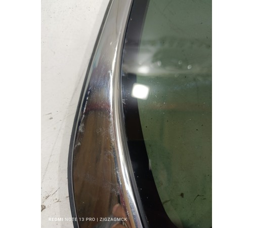 Глухое стекло(заднее правое)